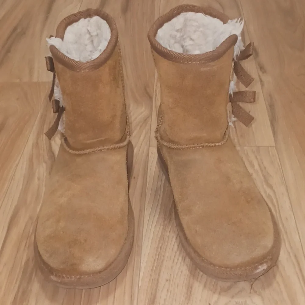 Koolaburra By UGGSTan Suede Boots - Picture 4 of 7